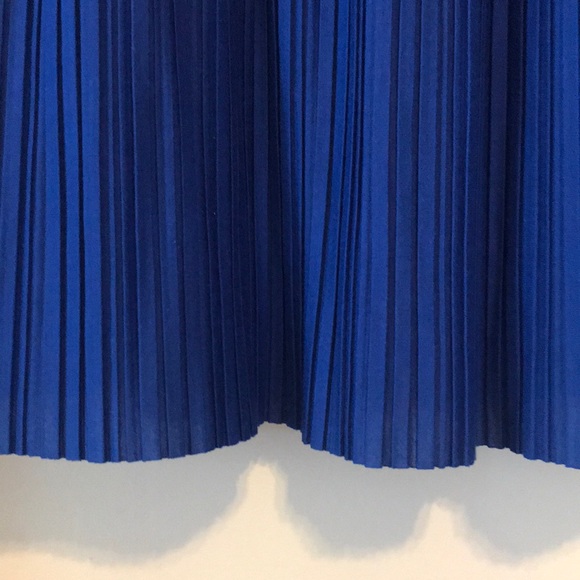 Ladies dress - Picture 5 of 7